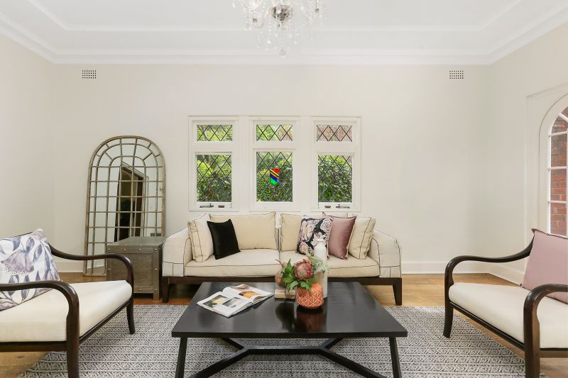 19 Locksley Street, Killara