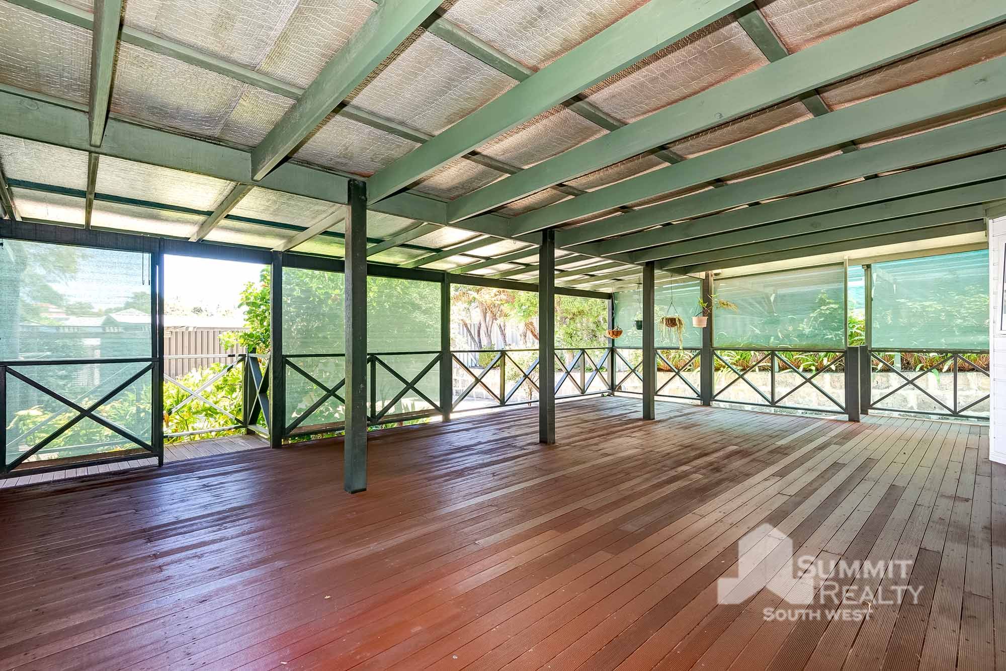 Real Estate For Sale 37 Eagle Crescent Eaton , WA