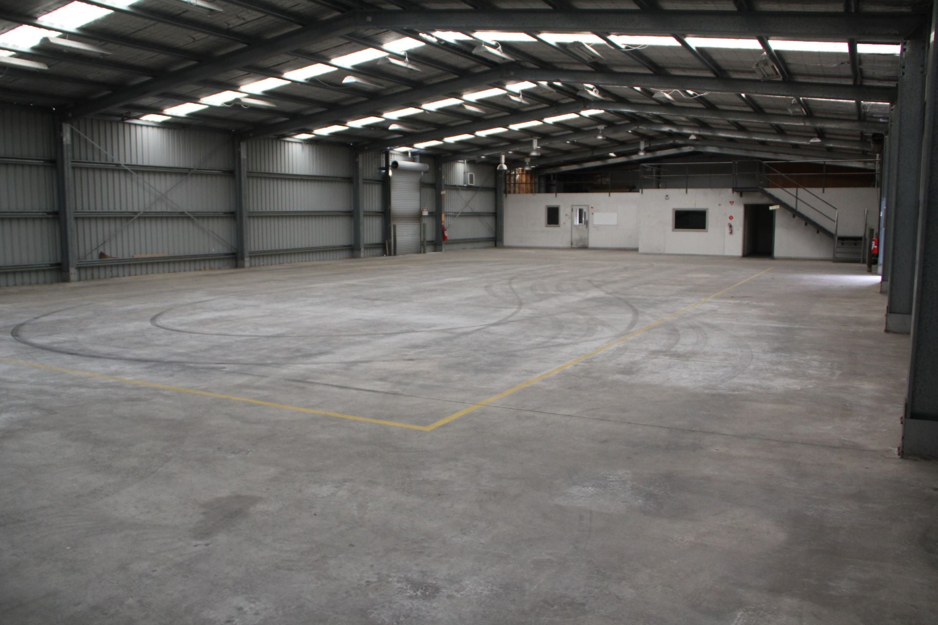Versatile Warehouse/Factory off Hume Highway