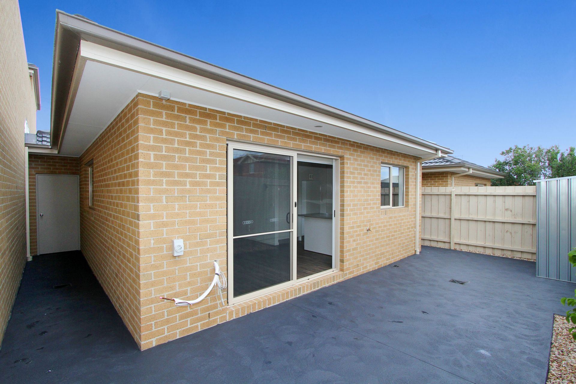 BEAUTIFUL THREE BEDROOM