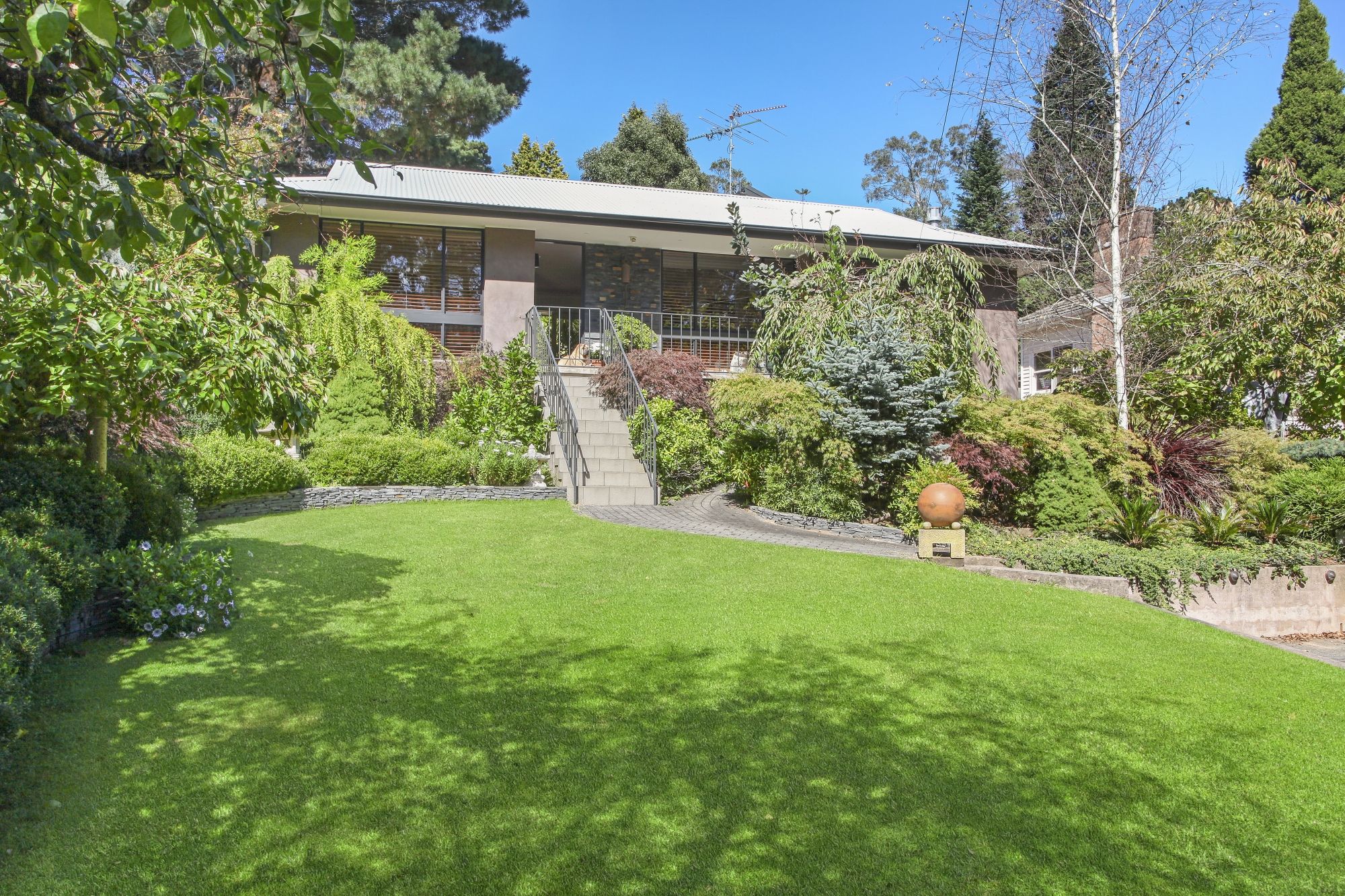 151 Govetts Leap Road Blackheath 2785