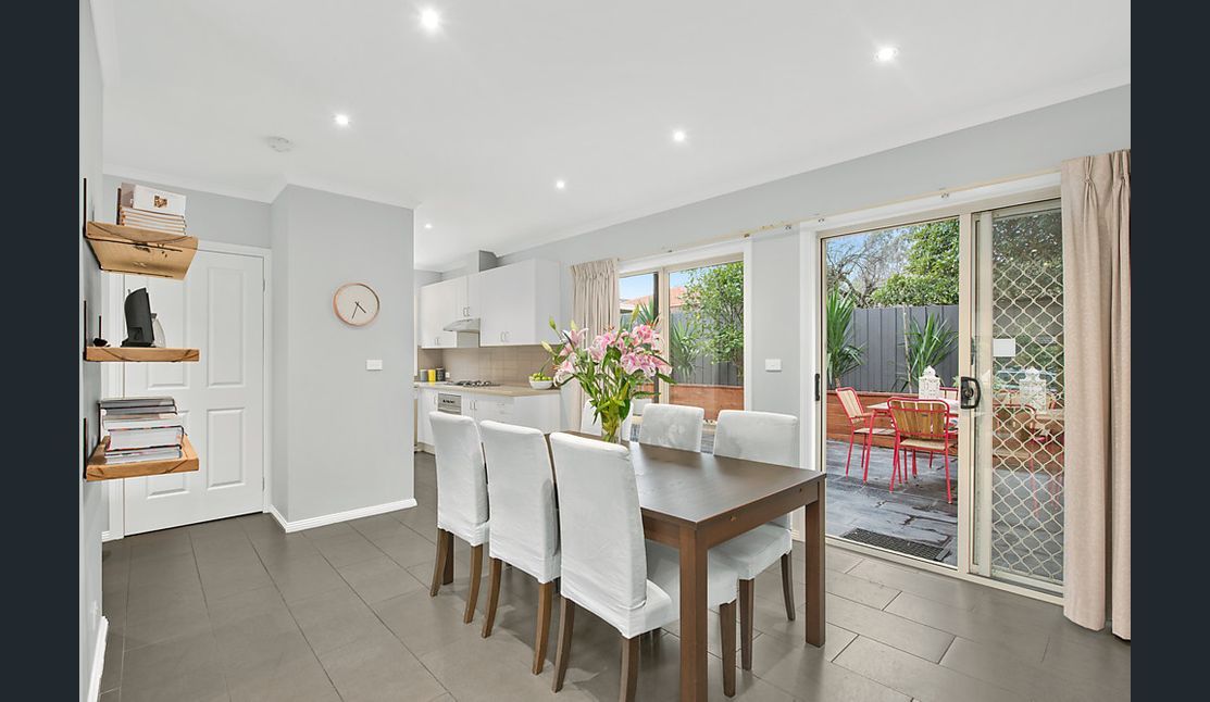 **10 or 11 month lease available only**