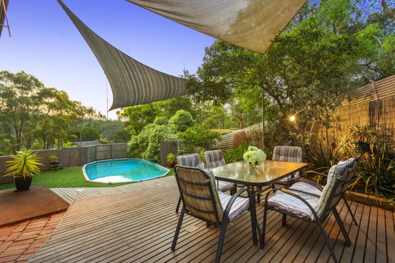 2 Tracey Place, Greensborough - Thumbnail 2