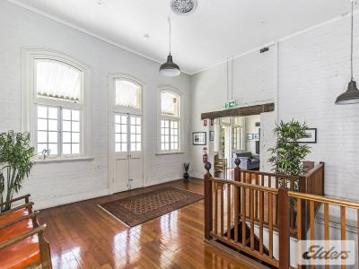OUTSTANDING CHARACTER OFFICE - PRICED TO LEASE
