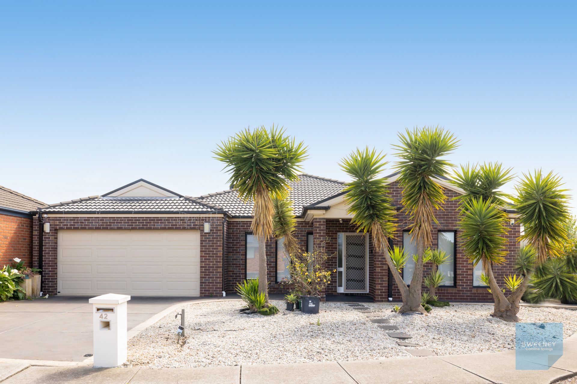 42 Barwon Street, Taylors Hill - Thumbnail 2