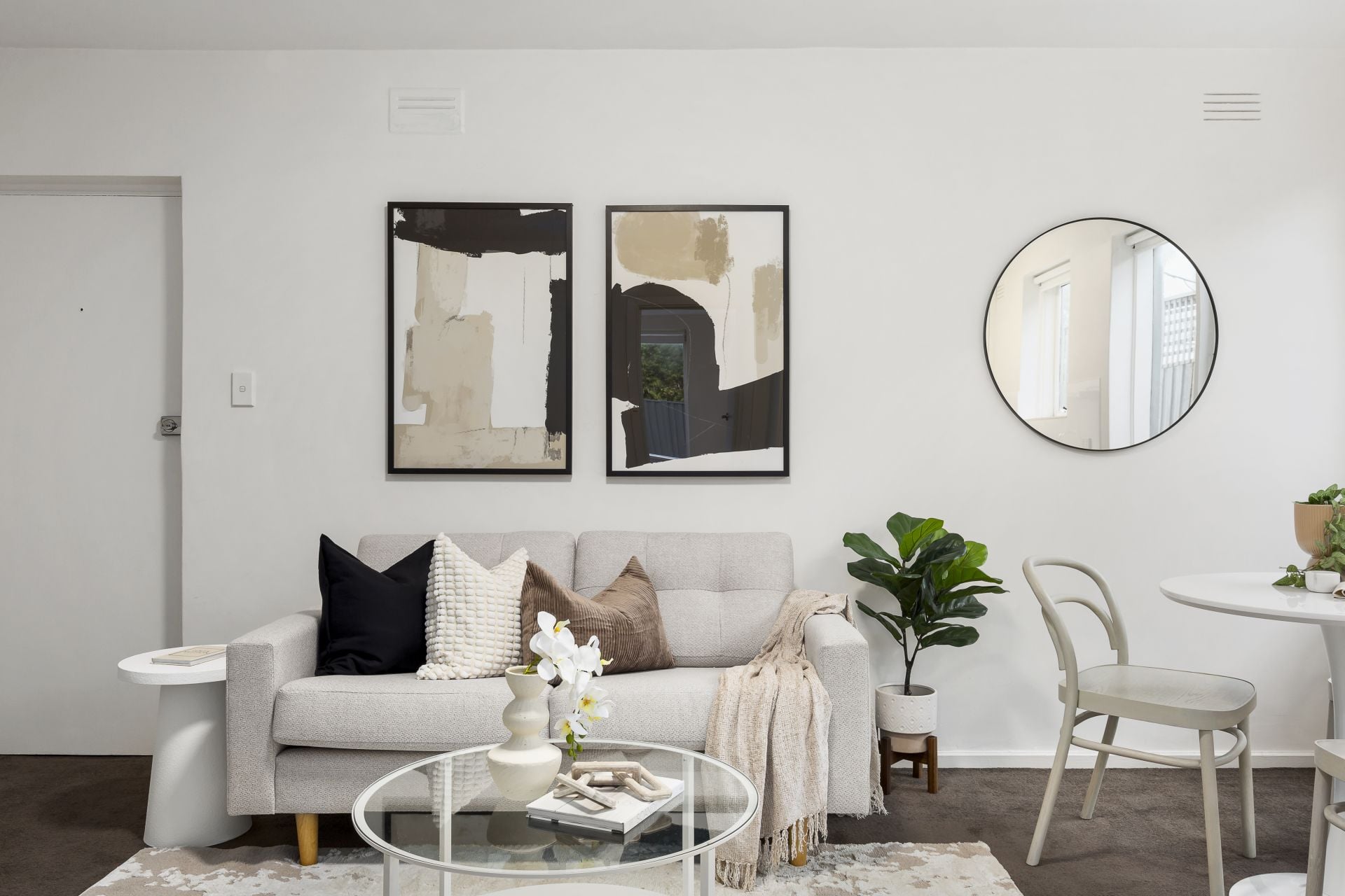 Flexible Living, Dynamic Locale