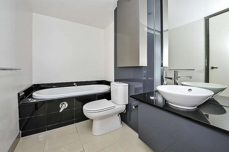 3208/7 Riverside Quay, Southbank - Thumbnail 8