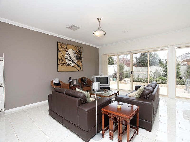 109 Springlake Avenue, Caroline Springs - Thumbnail 6