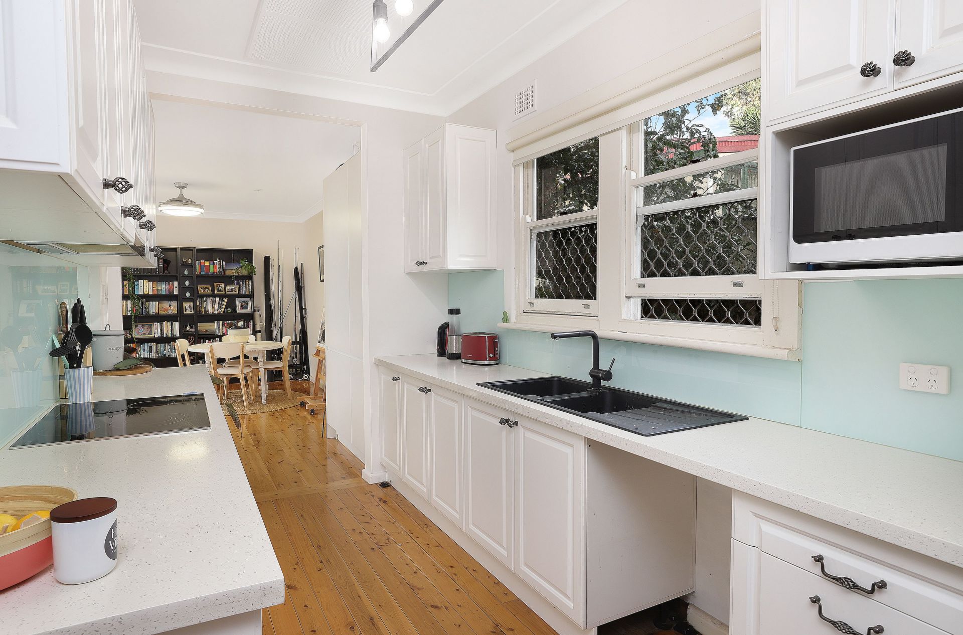 114 Acacia Road, Kirrawee, Kirrawee - Thumbnail 5