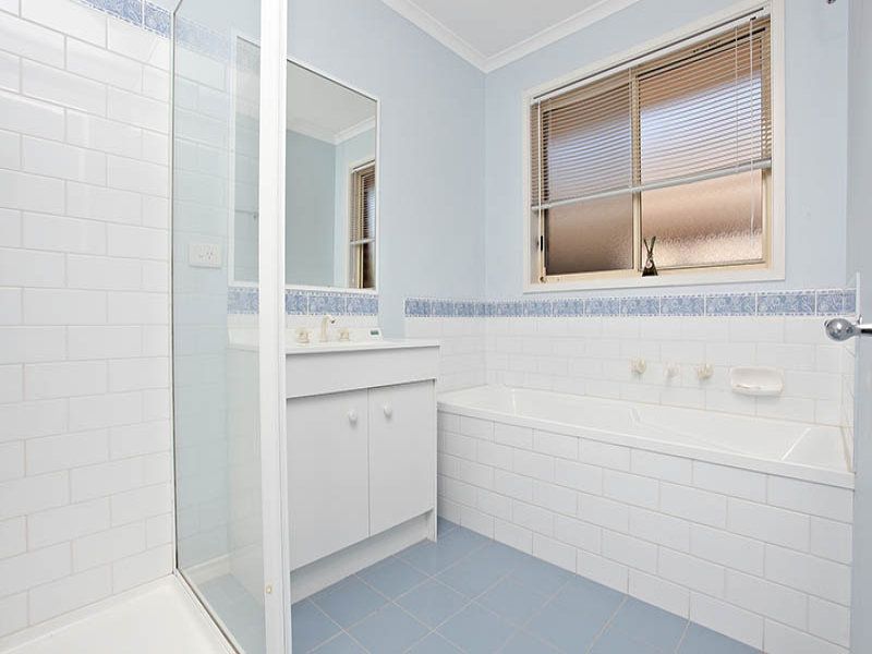 24 Wood Grove, Burnside - Thumbnail 6