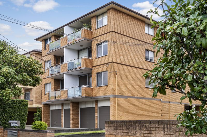 Real Estate For Sale 2/133135 Regatta Road Canada Bay , NSW