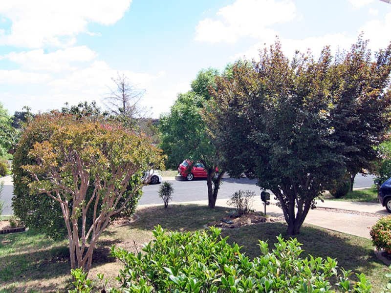 34 Evergood Close, Weston - Thumbnail 2