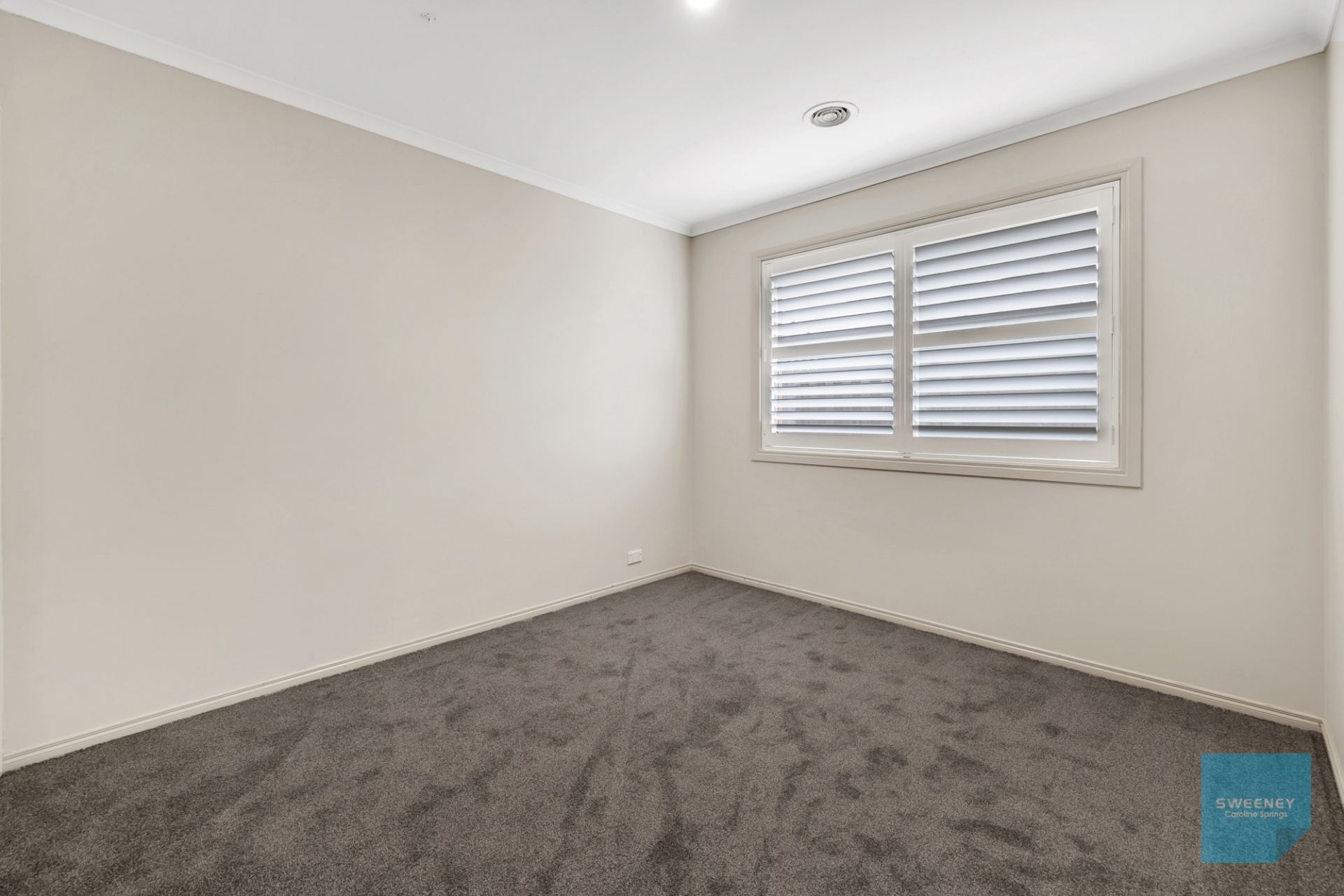 18 Yarra Gum Road, Manor Lakes - Thumbnail 8