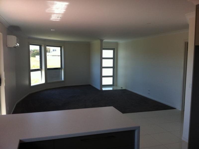 2/11 Shorehaven Drive, TURNERS BEACH, Turners Beach - Thumbnail 6