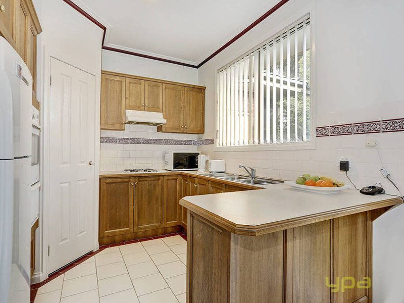 2/18 Rose Street, Altona - Thumbnail 4