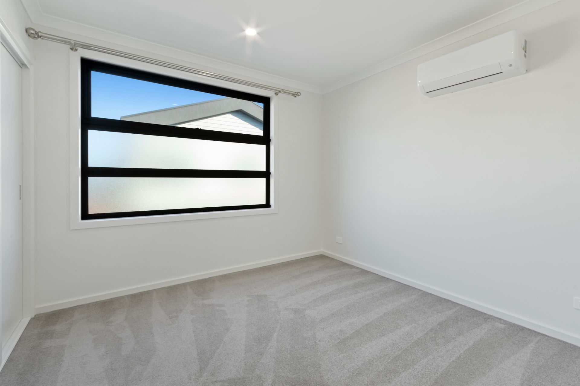 MODERN FAMILY HOME IN THE HEART OF EPPING