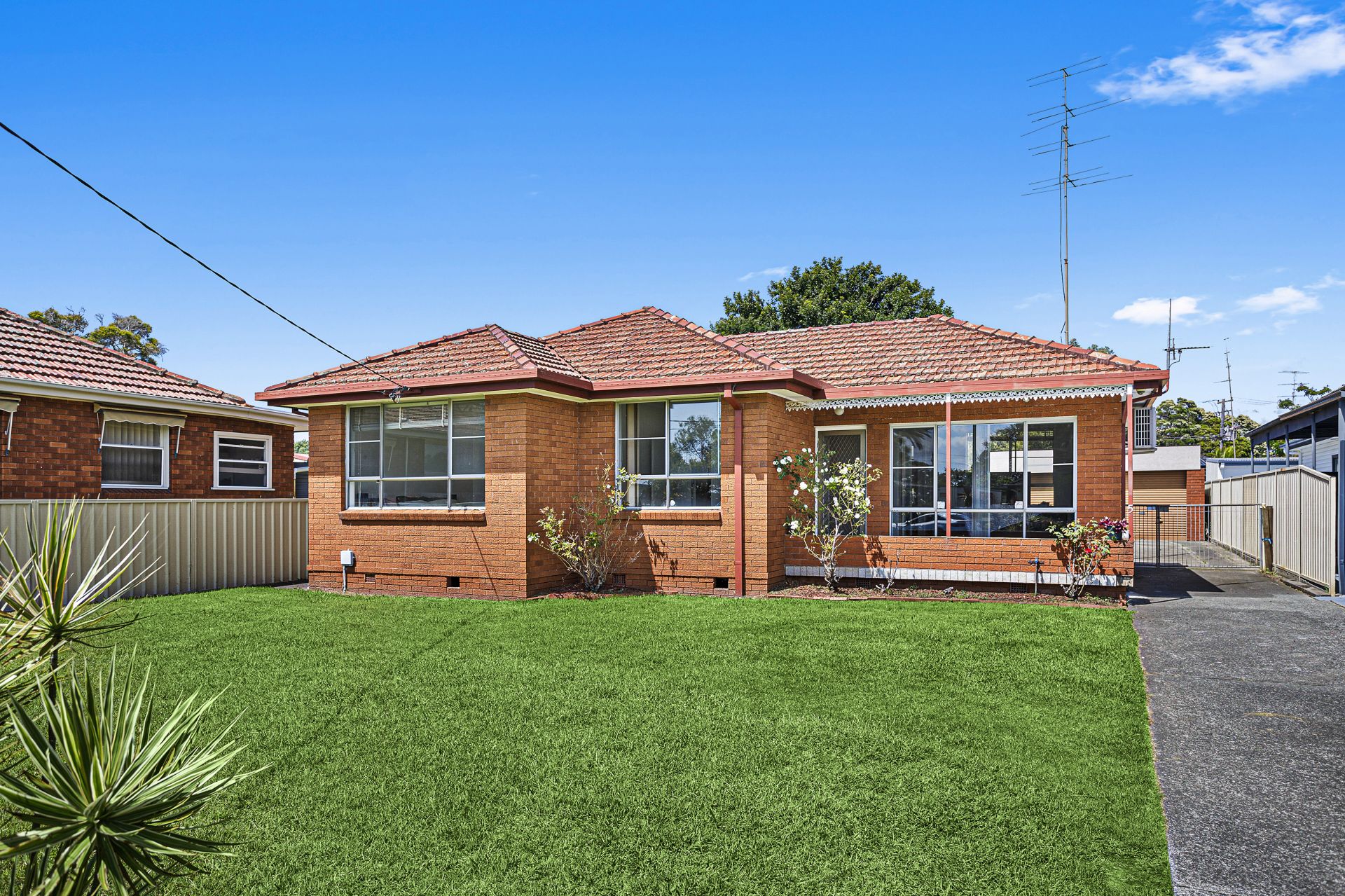 Real Estate For Sale 5 Craig Crescent Dapto , NSW