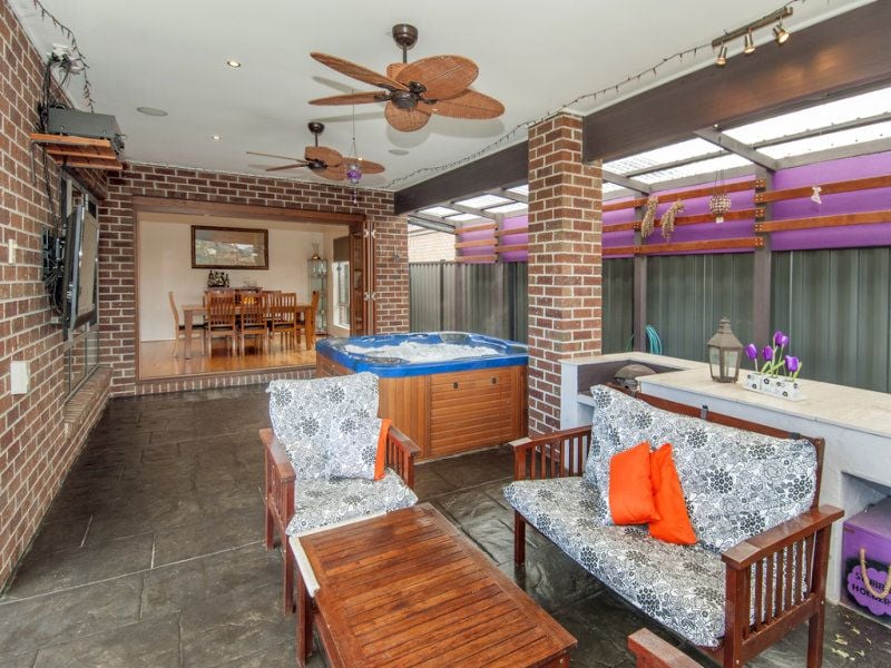 12 Hodgson Rise MERNDA, Mernda - Thumbnail 2