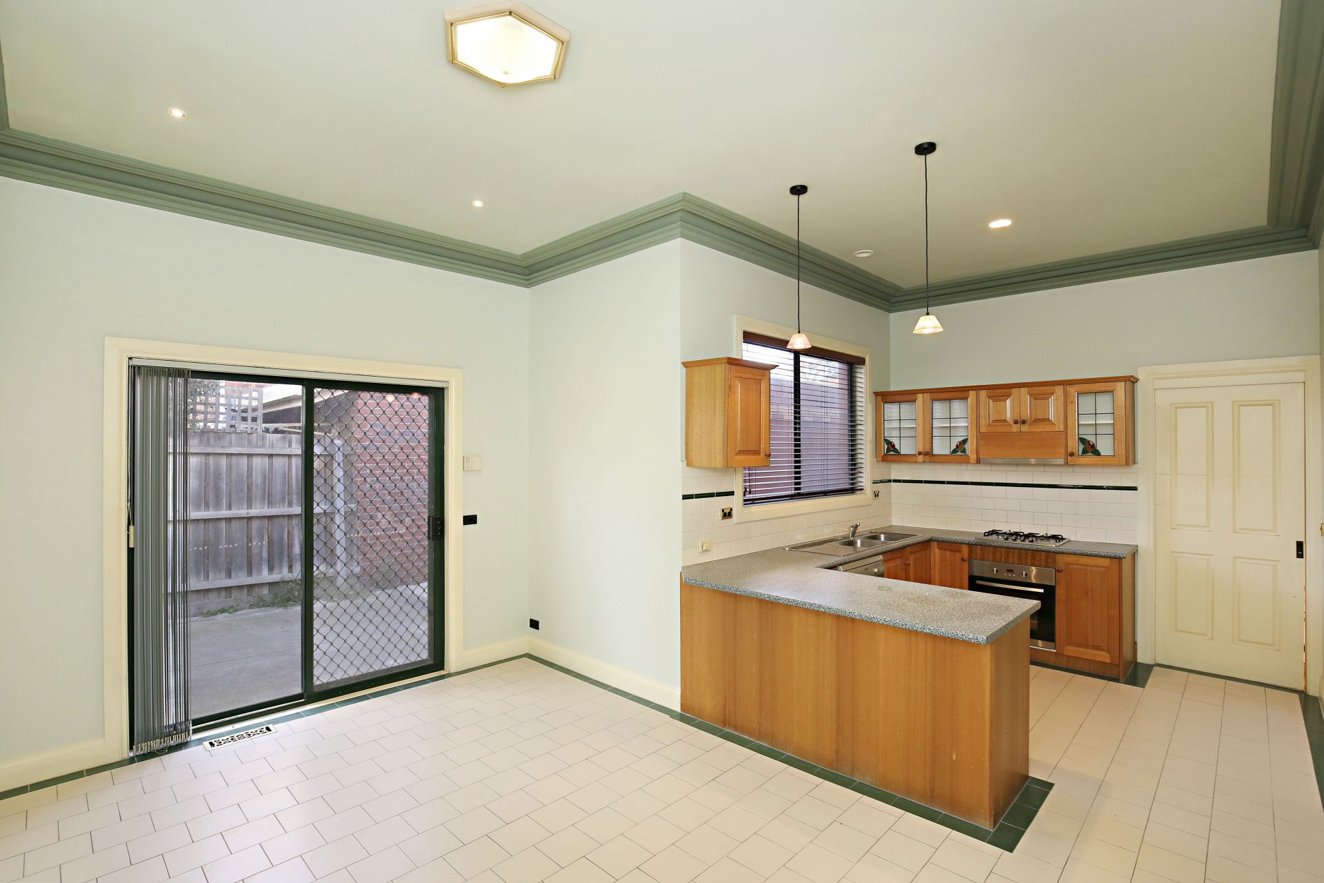 SPACIOUS FAMILY HOME!