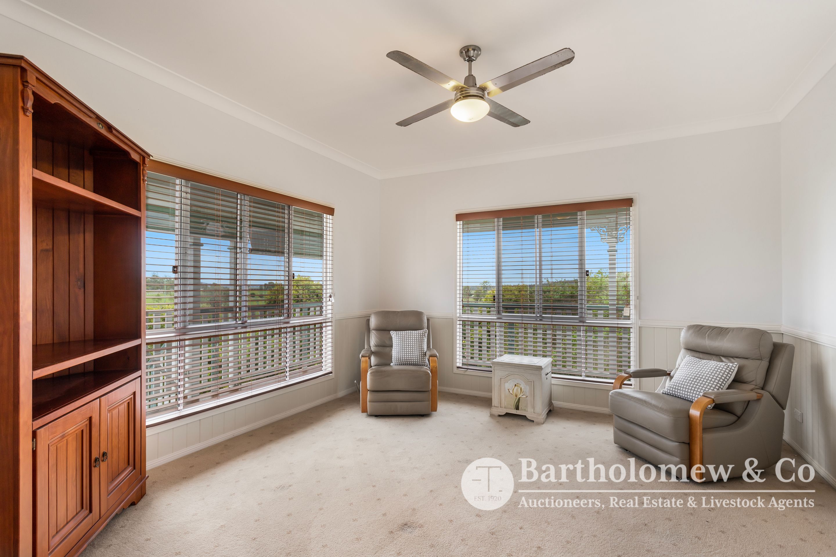 Real Estate For Sale 2 Wiley Road Milbong , QLD