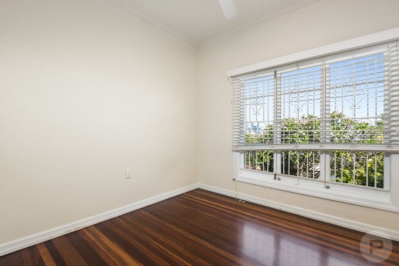 44 Garfield Drive, Paddington Place Property