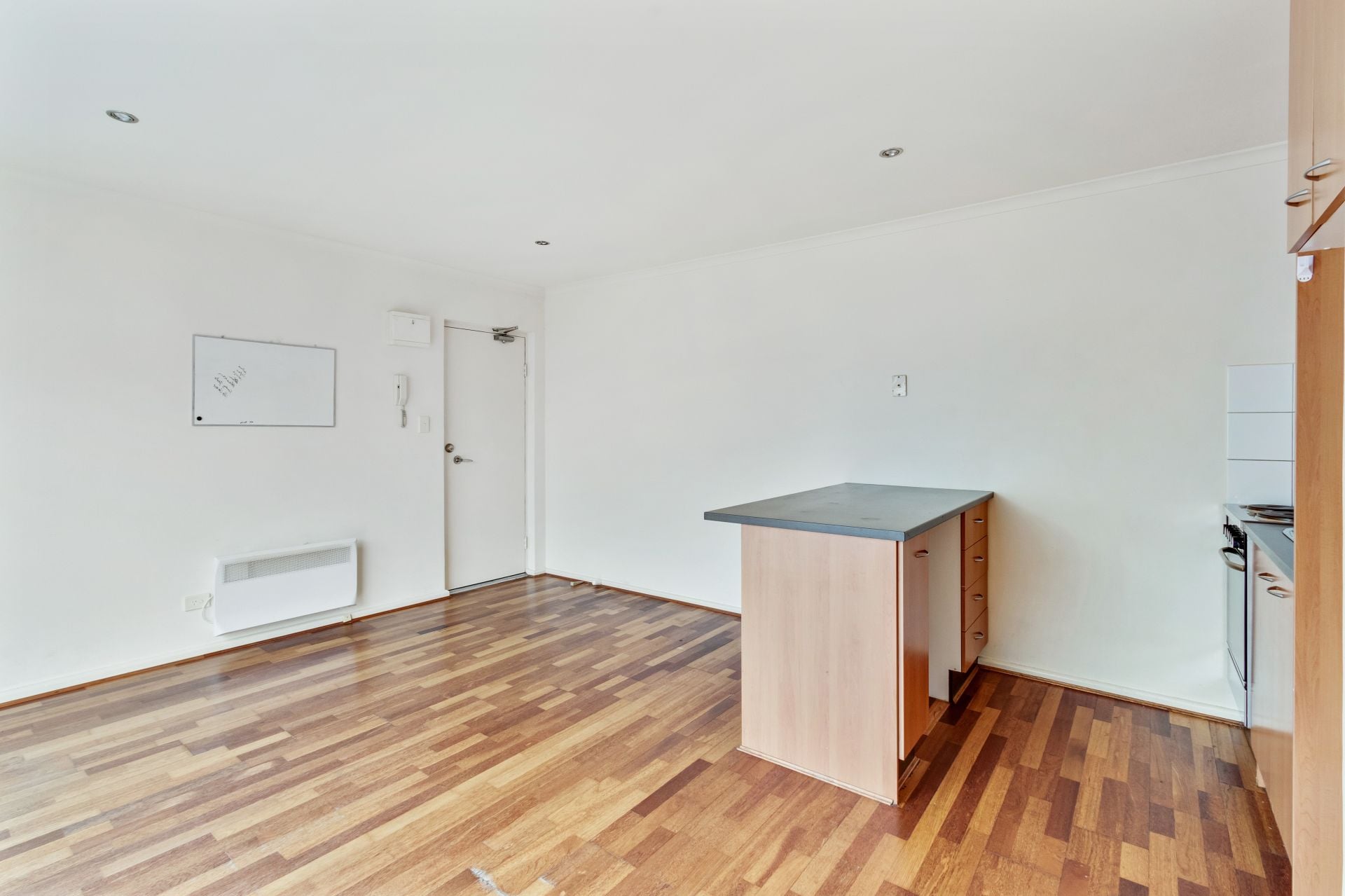 1 BEDROOM IN THE PERFECT LOCATION