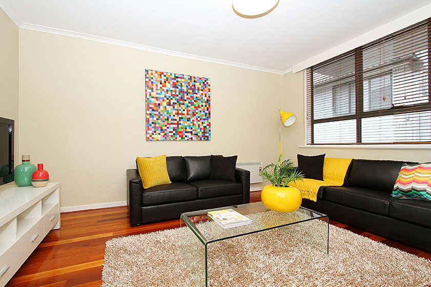 BRIGHT AND FRESH IN A CONVENIENT LOCATION