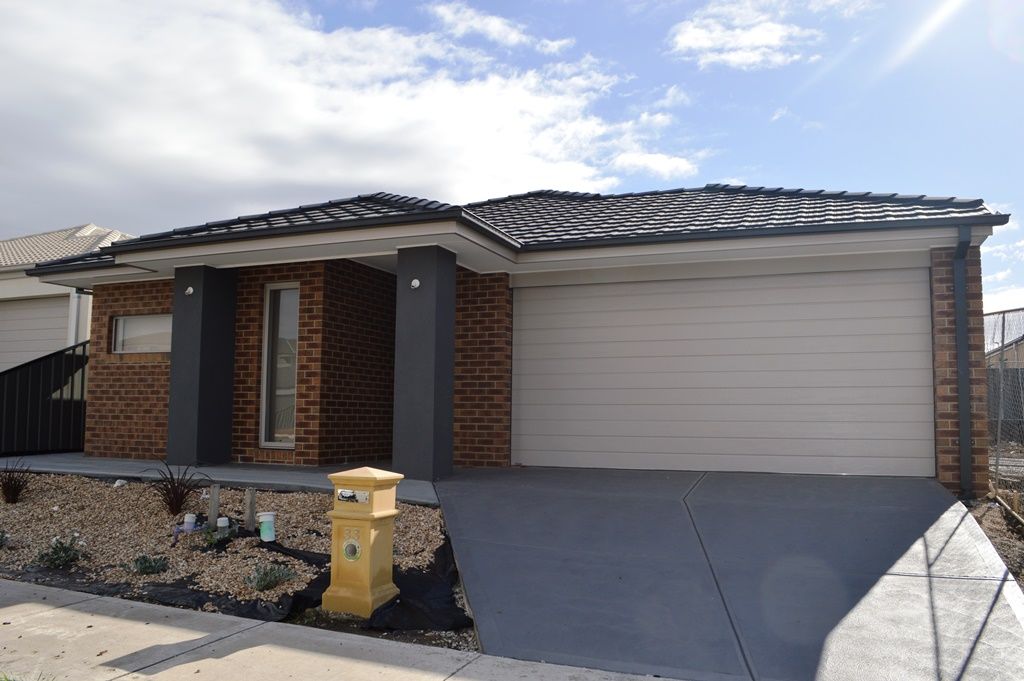 STUNNING HOME WAITING FOR YOU!