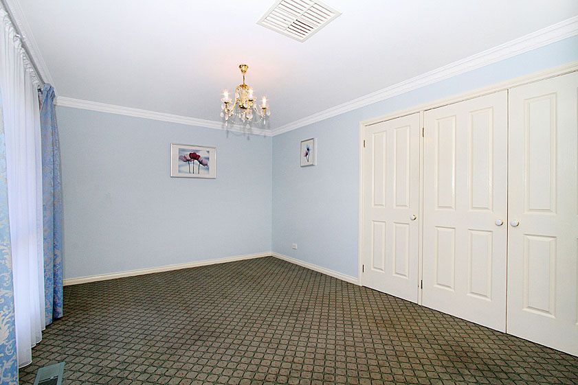 TWO BEDROOM, INDEPENDENT, AND IN GREAT LOCATION