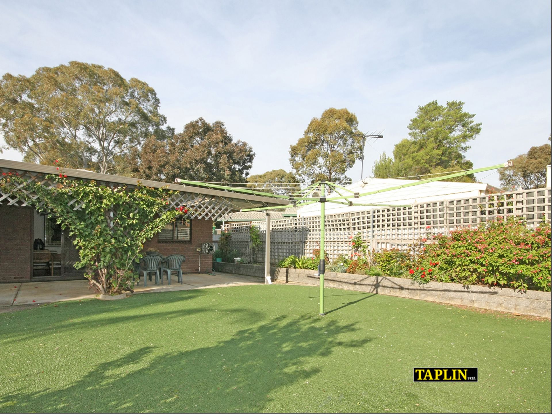 3 Brook Drive, Aberfoyle Park Taplin Real Estate