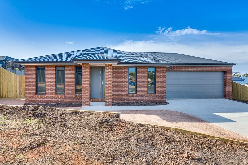 1 McCullagh Street, Bacchus Marsh - Thumbnail 2
