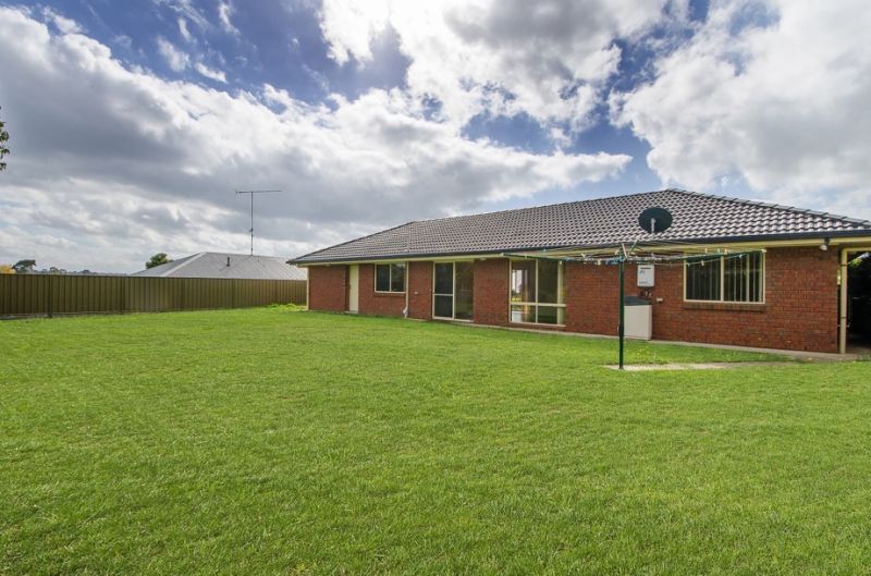 6 Friendswood Place Mount Gambier SA, Mount Gambier - Thumbnail 2