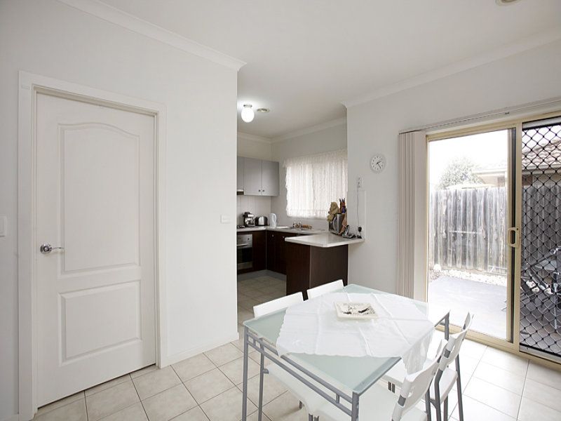 22 Kensington Crescent, Altona Meadows - Thumbnail 7