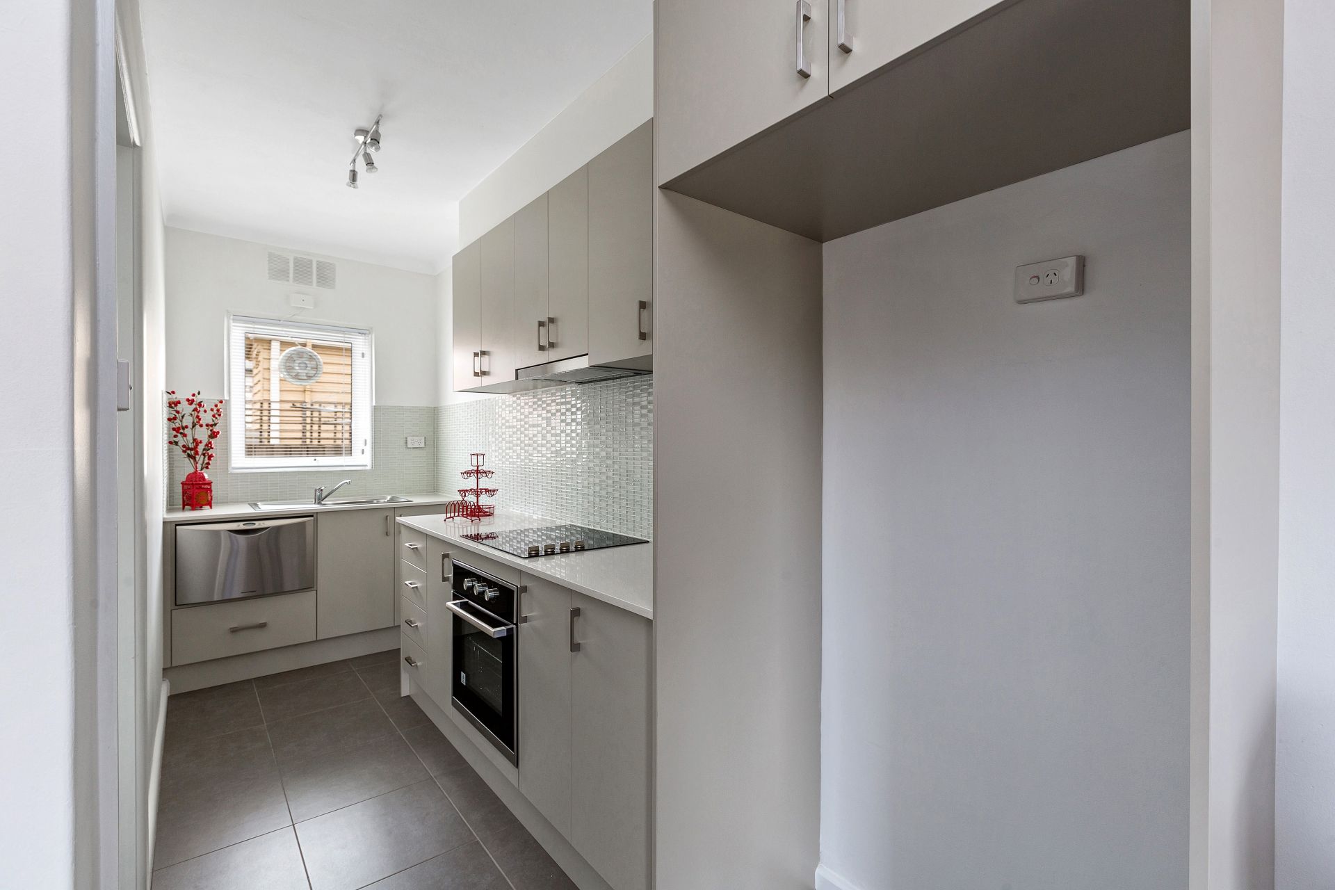 1/7 Sydney Street, Footscray - Thumbnail 4