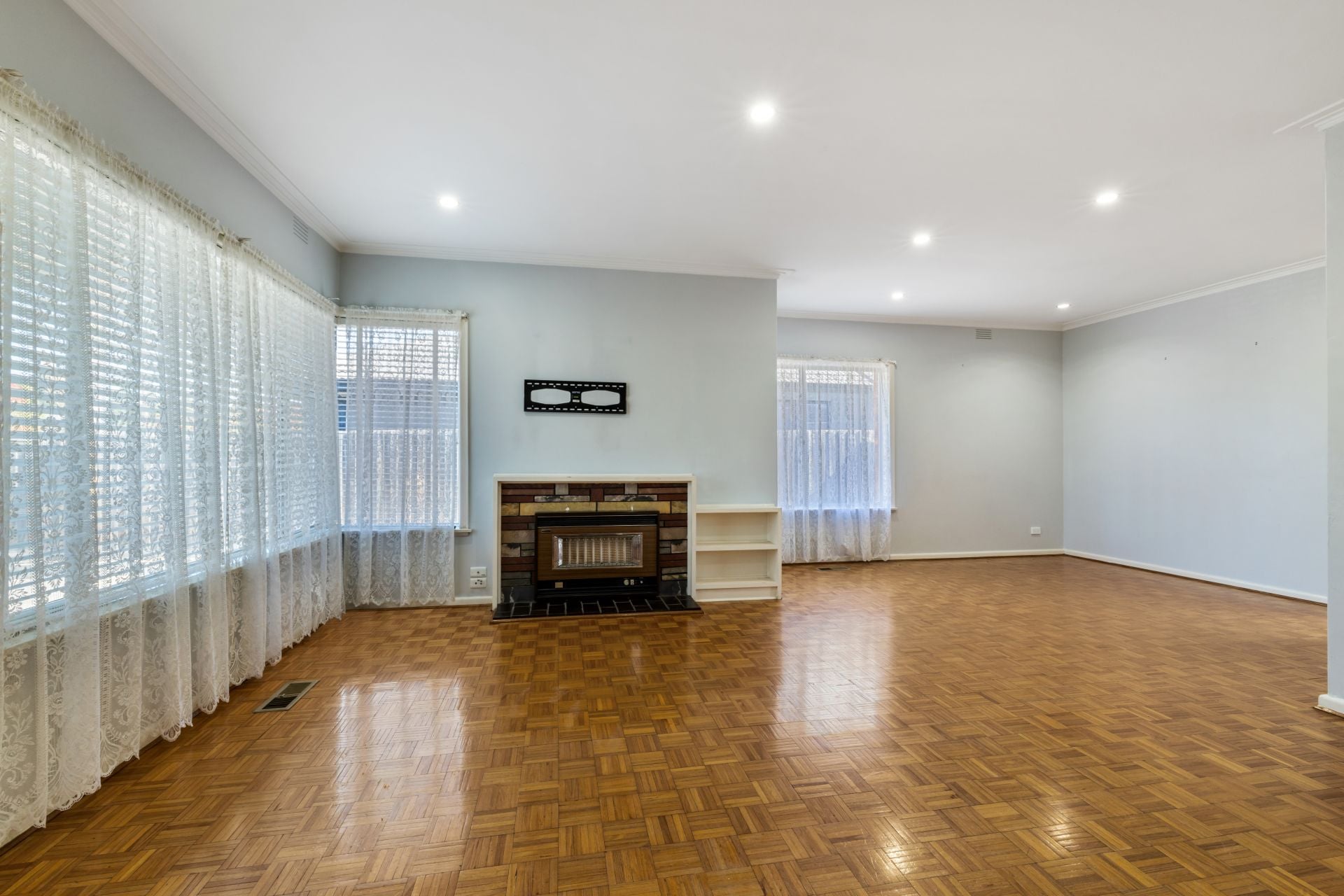 Fabulous Family Classic With Potential Plus