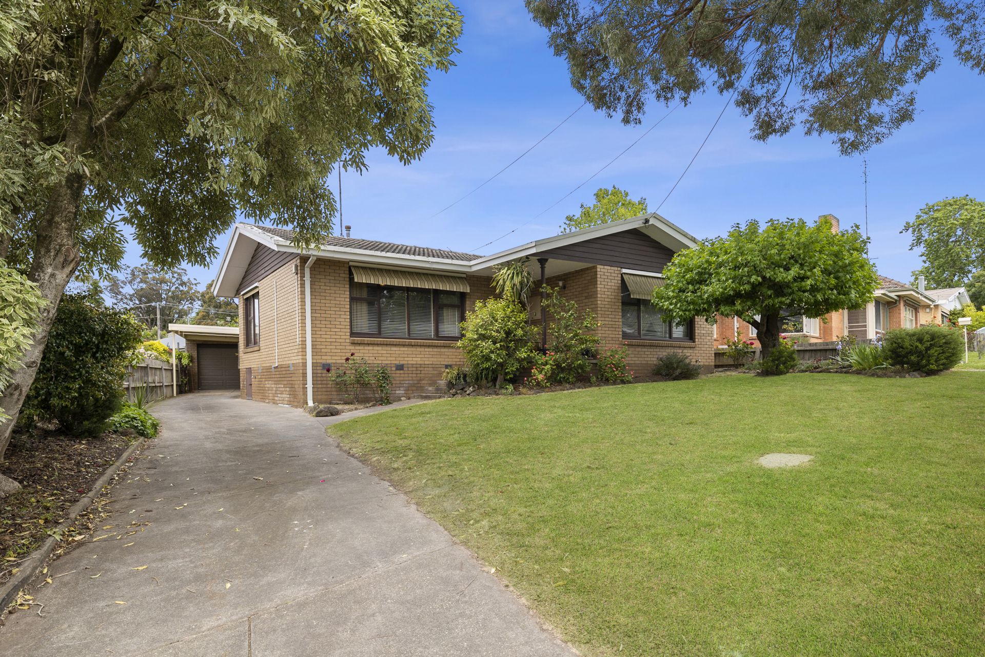 20 Lovenear Grove Ballarat East VIC, Ballarat East - Thumbnail 3