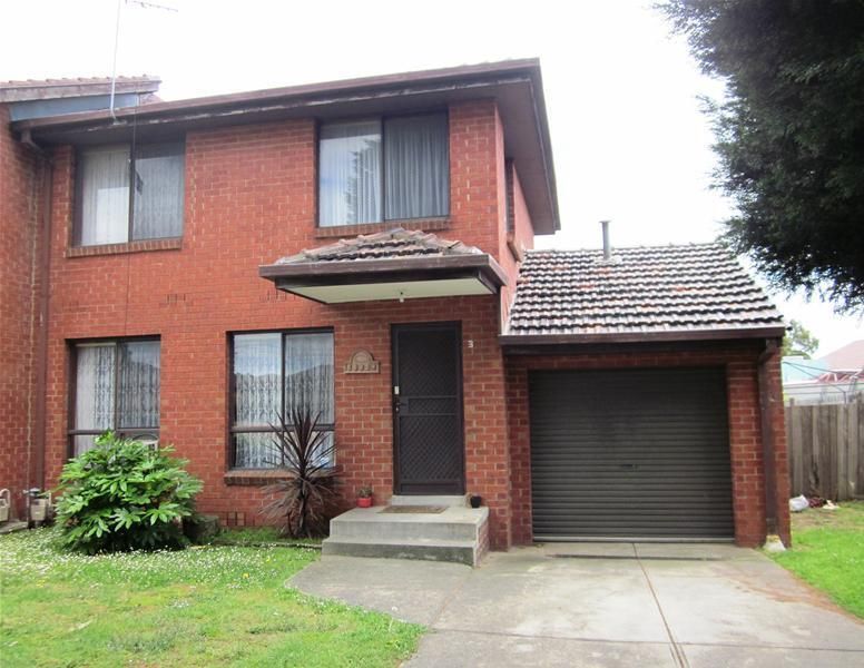 SUPERB LOCATION!   *Insp Tue 6th Oct @ 5:00pm*