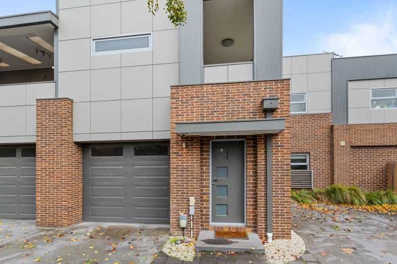2/1A Hamilton Street, Alphington