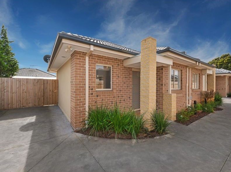 Modern 2 bedroom villa in prime location!