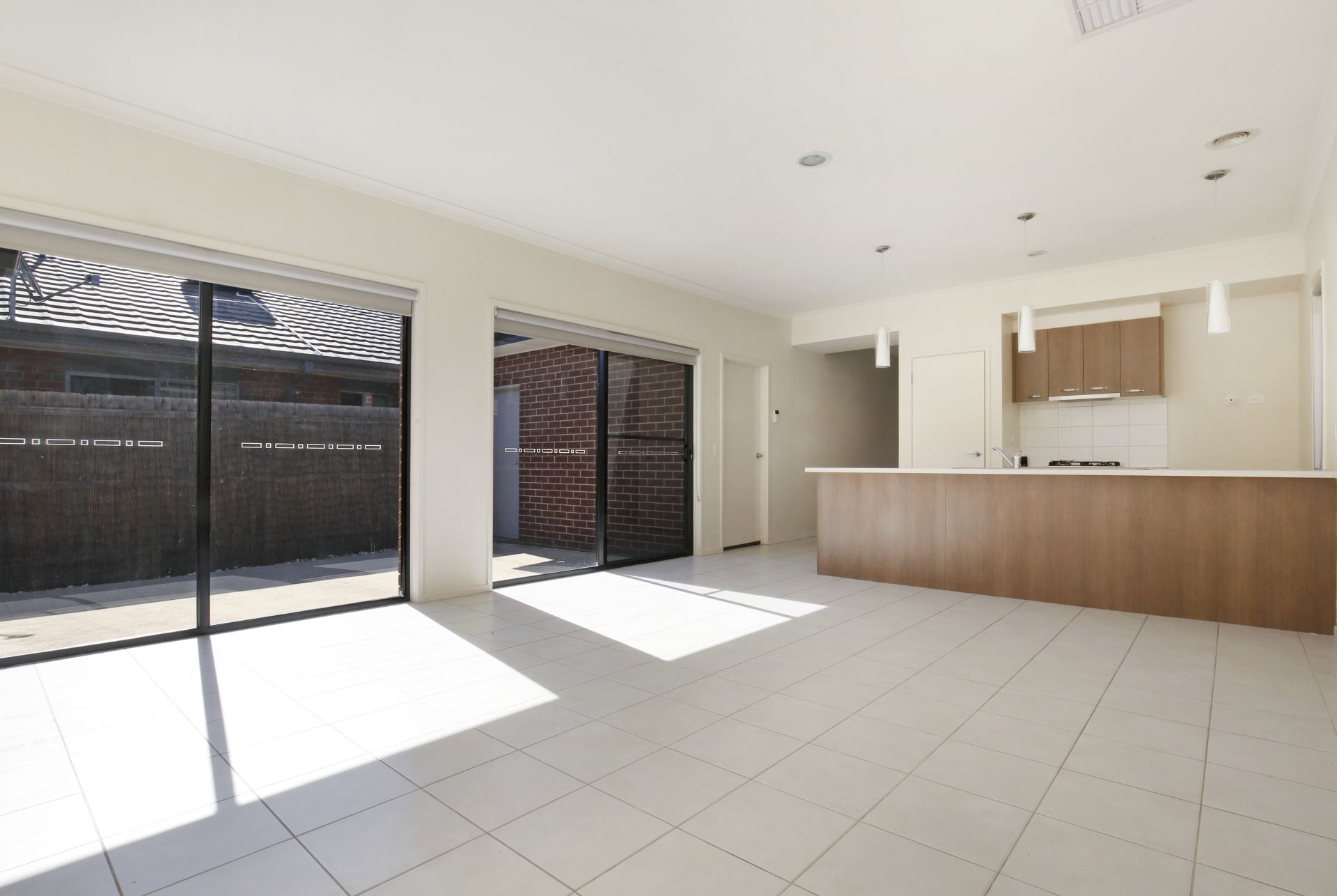 MODERN & LOW MAINTENANCE