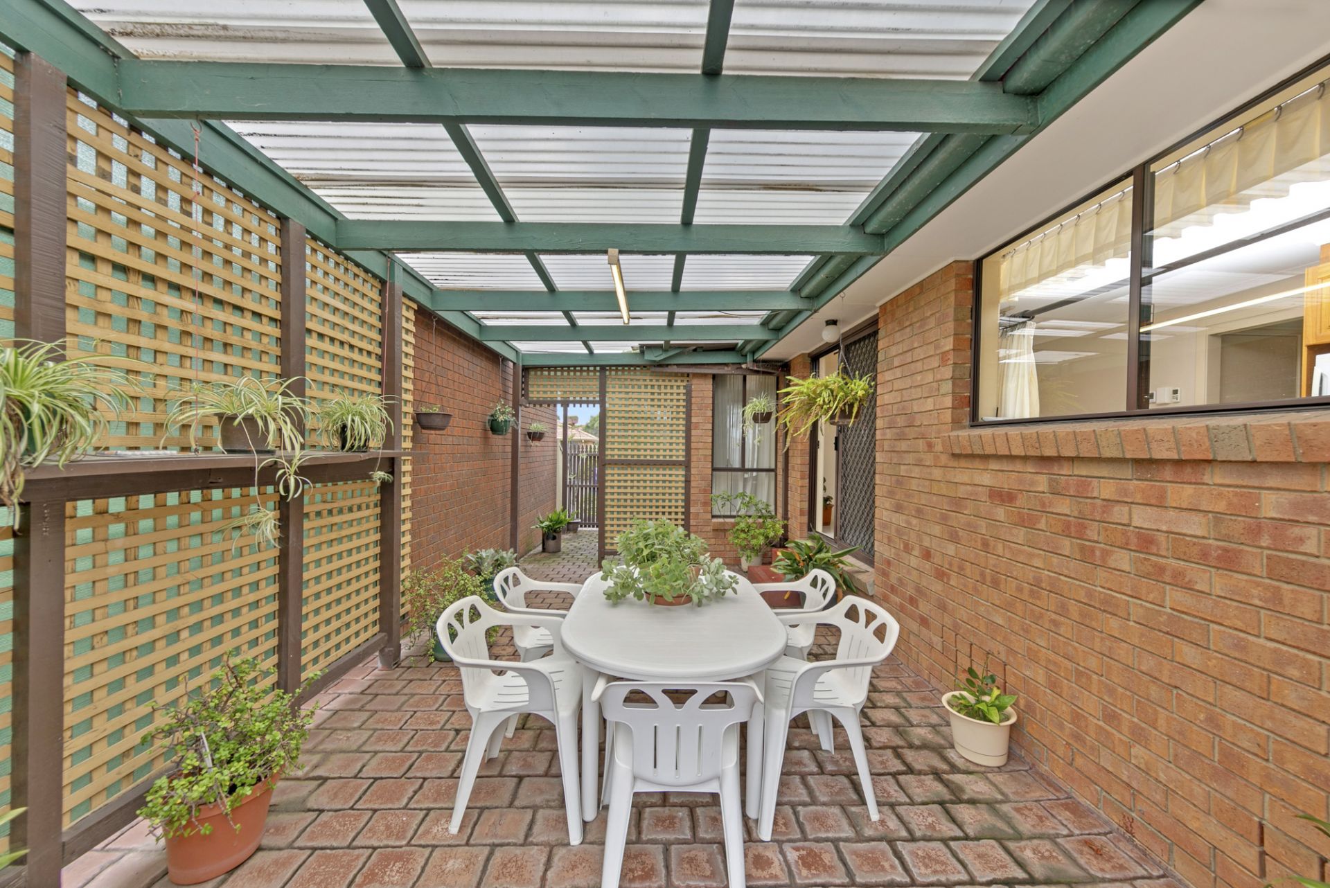 Tailor-Made For Easy Living     Auction This Saturday @ 12.30pm