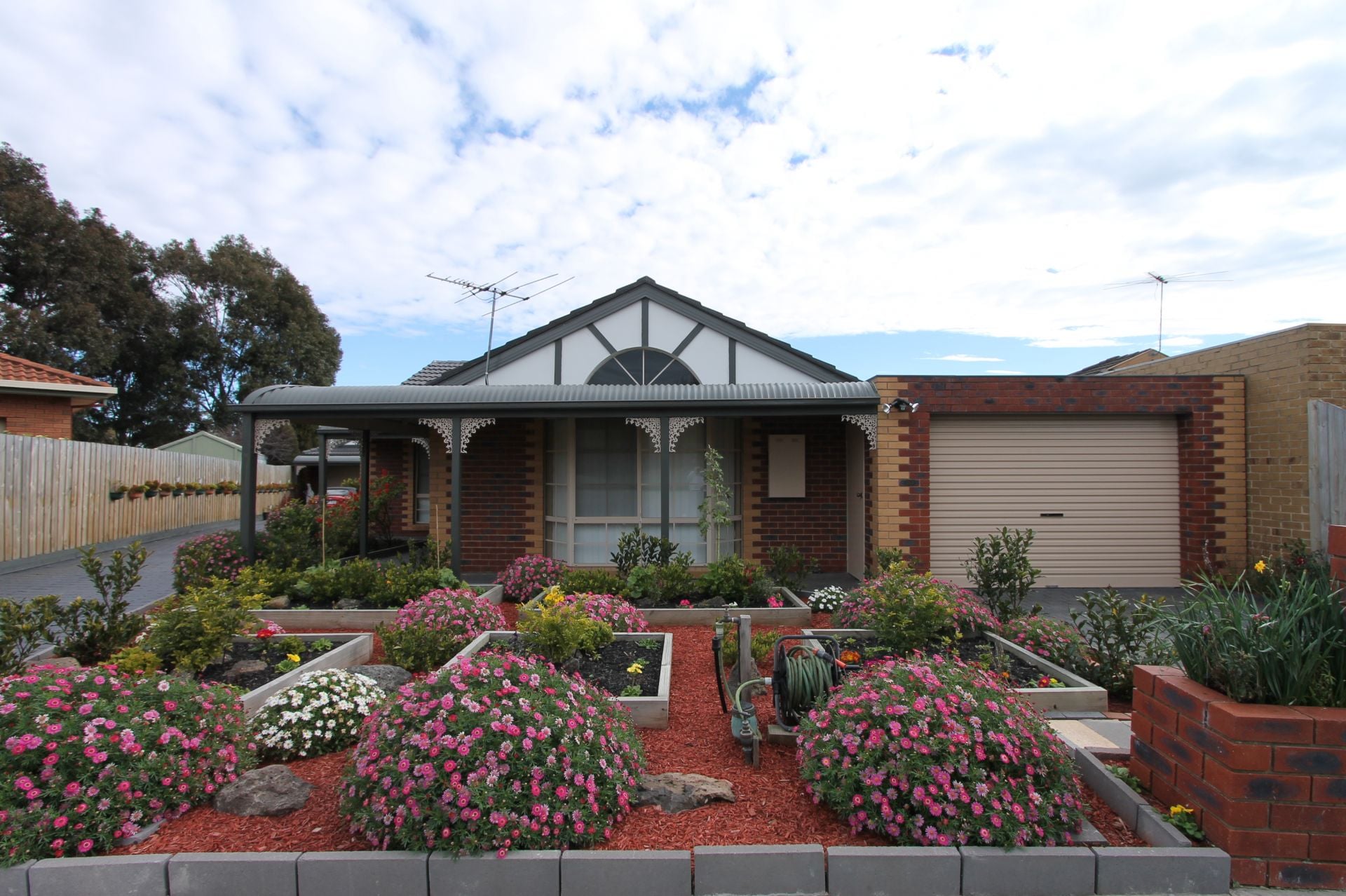 PERFECT HOME IN THE PERFECT LOCATION!!