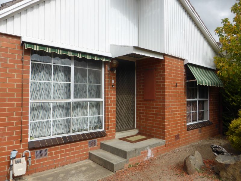 3/66 Pine Street, Reservoir