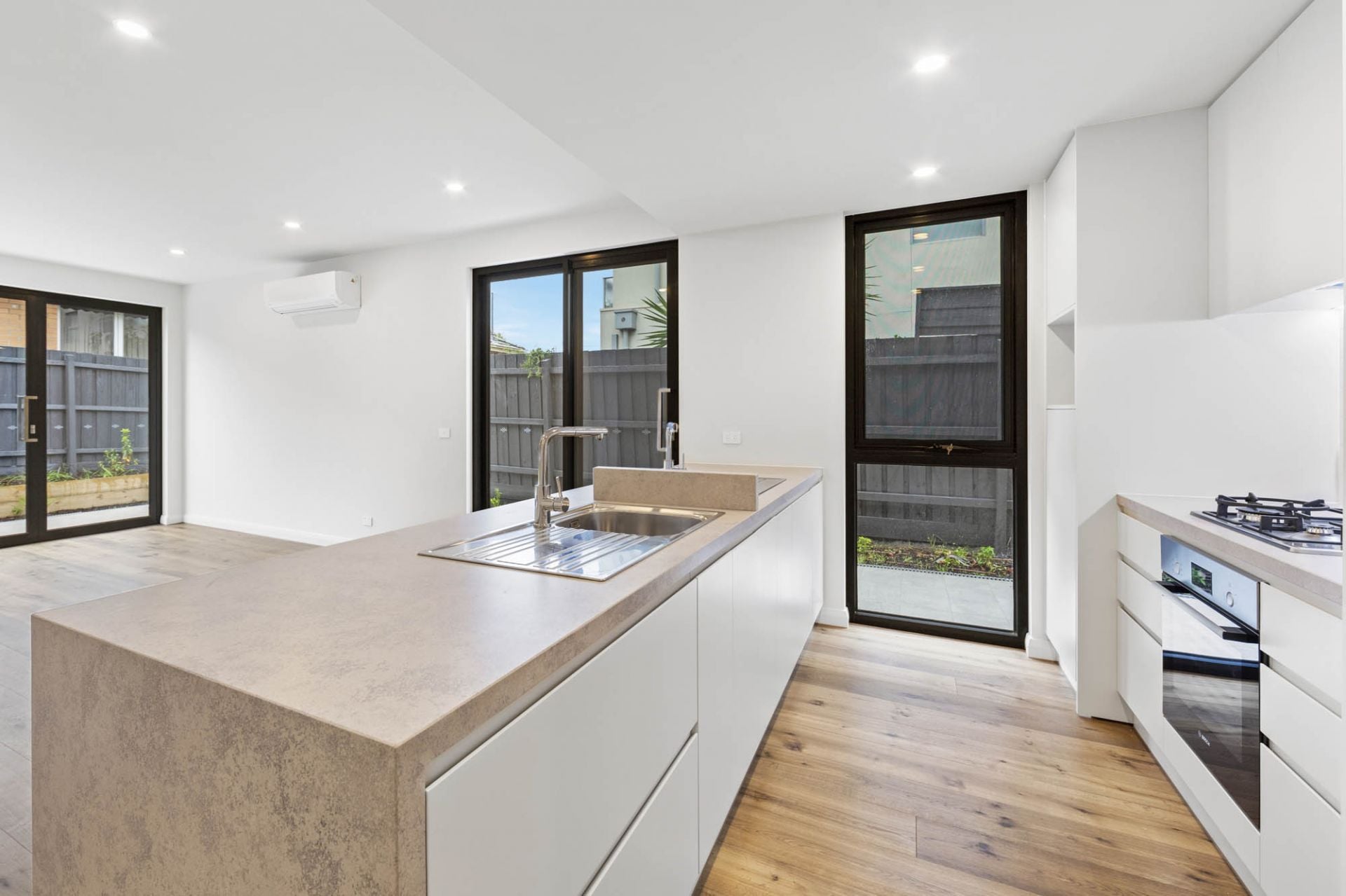 G02/80 Hotham Street, St Kilda East - Thumbnail 2