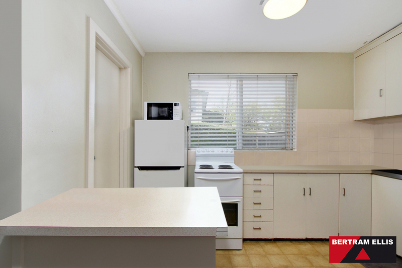 2/62 Knox Street, Watson - Thumbnail 4