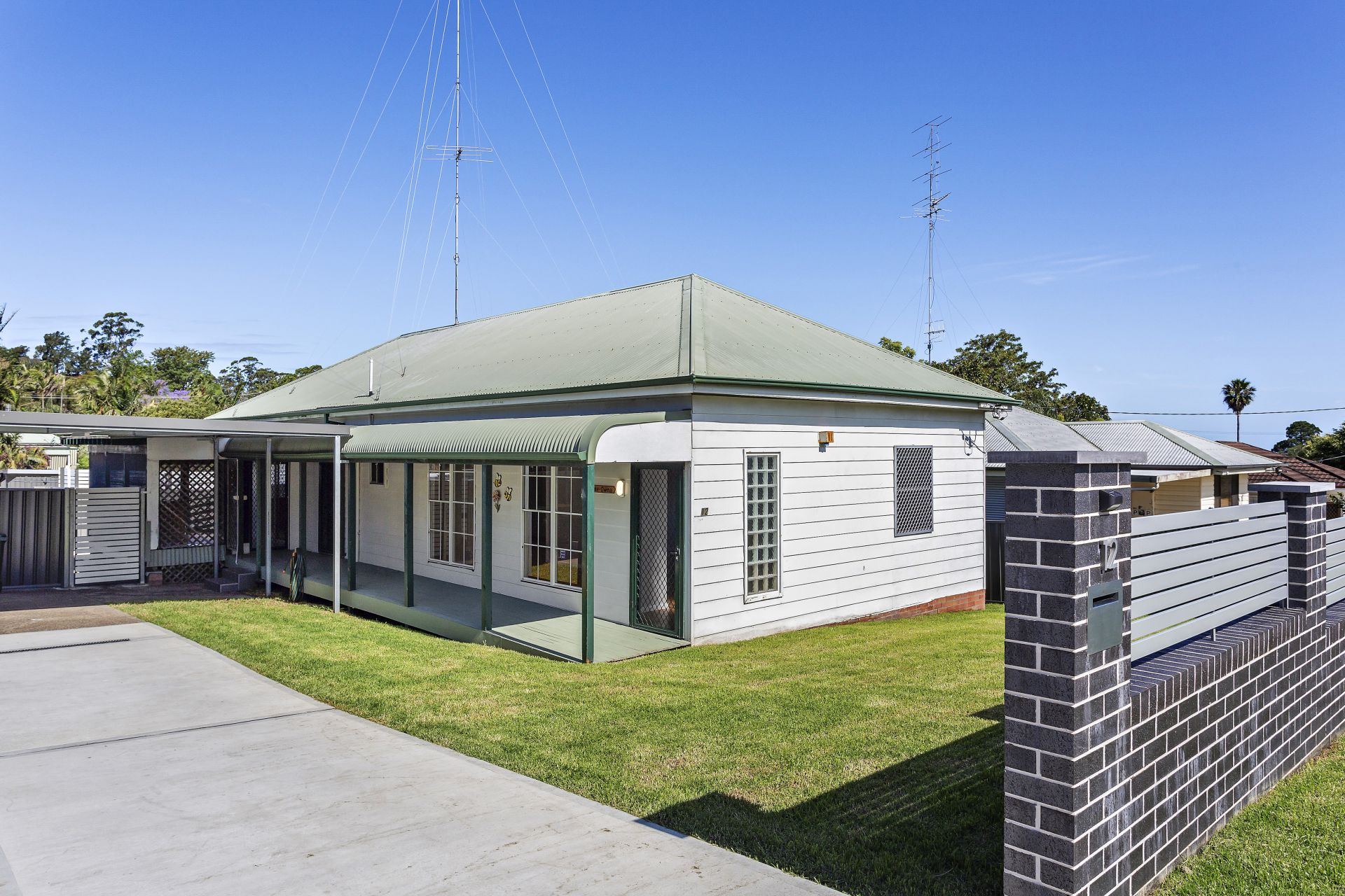 Real Estate For Lease 12 Goundry Street Gateshead , NSW