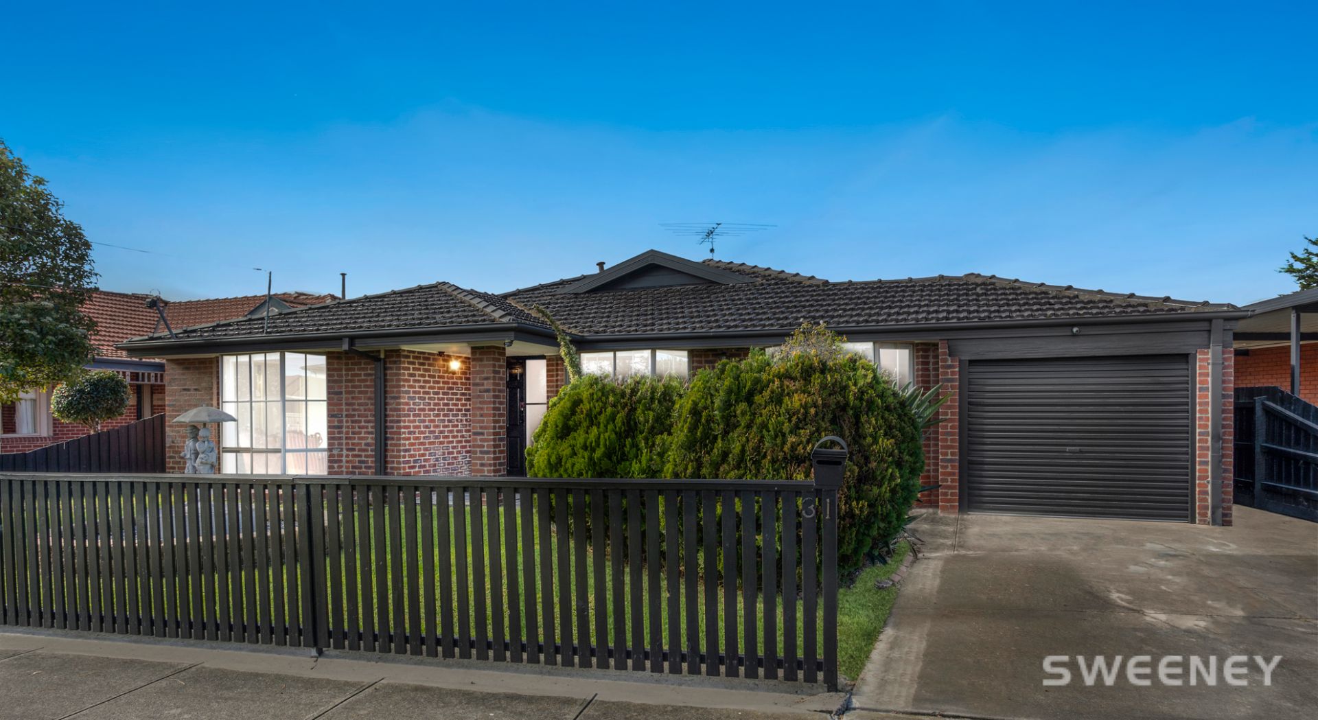 31 Knightsbridge Avenue, Altona Meadows - Thumbnail 2