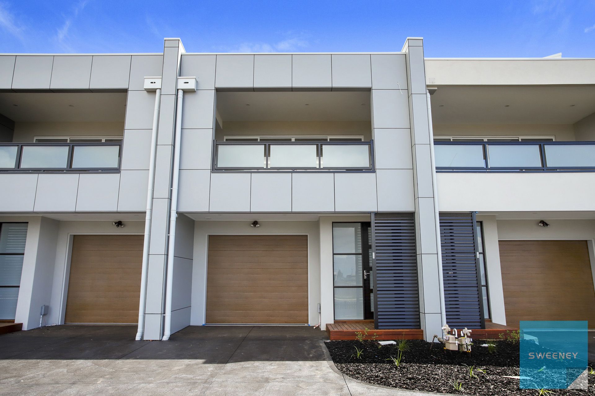 4/23 Lockwood Court, Fraser Rise - Thumbnail 2