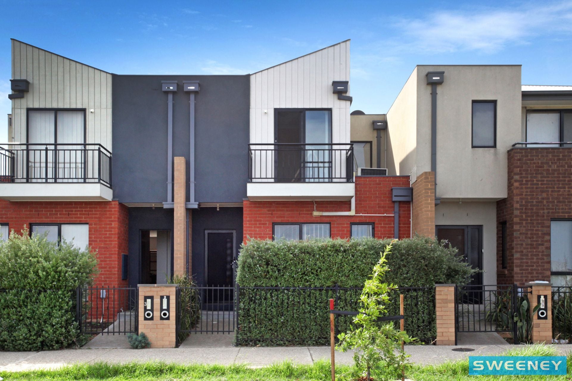 2/30-40 College Street, Caroline Springs - Thumbnail 2