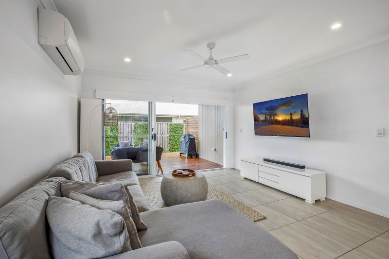 10 Angelou Court, Baringa